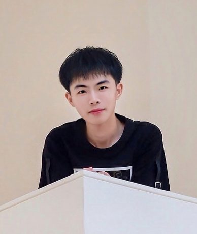 《您已进入监控区域》导演照片