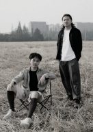 周俊森（左）+代坤（右）-导演合照《東方花園》