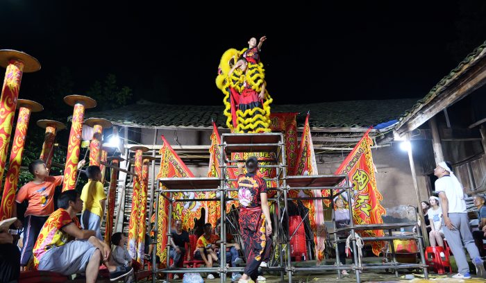 《神》剧照2