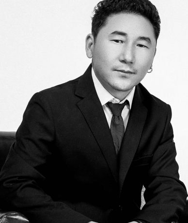 当瓶子转动时导演照片2